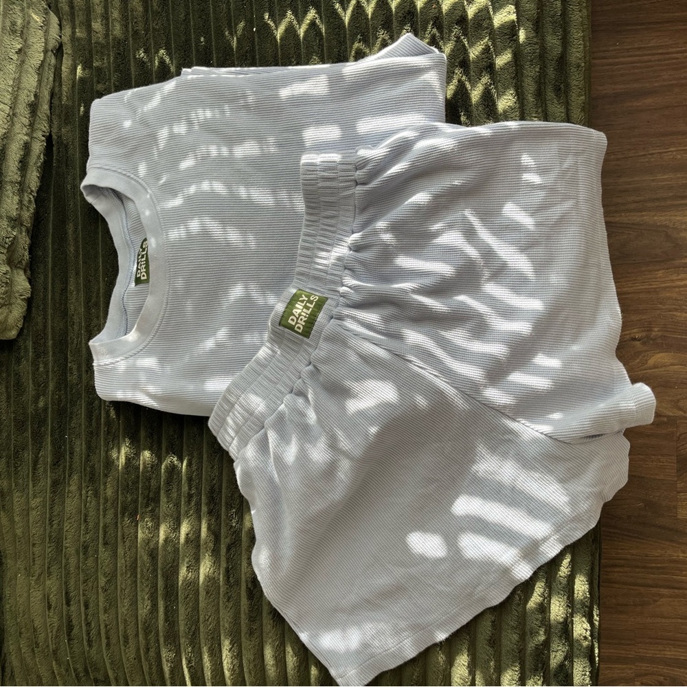 Daily Drills Mist Thermal Set ‼️